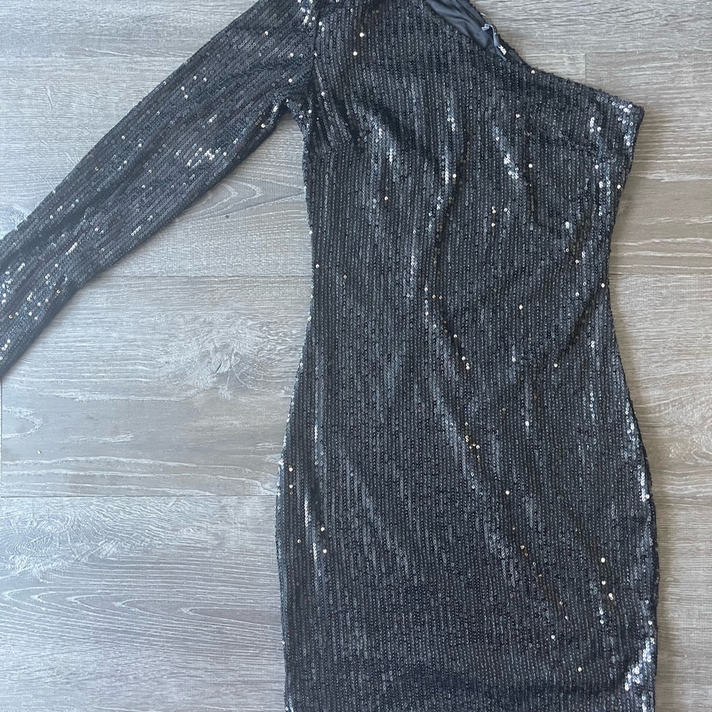 Sequence black dress